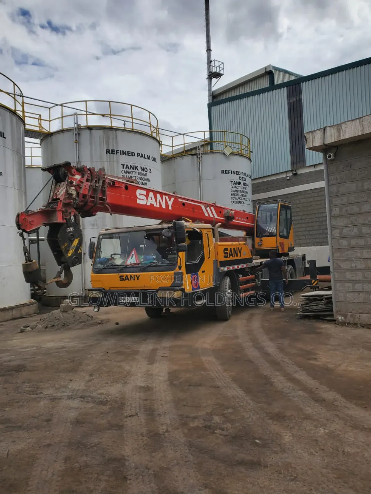 For HIRE Cranes, Forklifts, Self Loading Cranes, Hiab