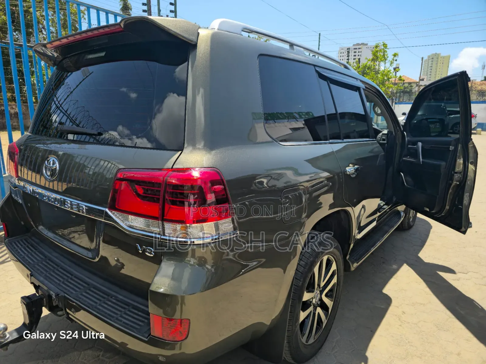 Toyota Land Cruiser 2018 Green