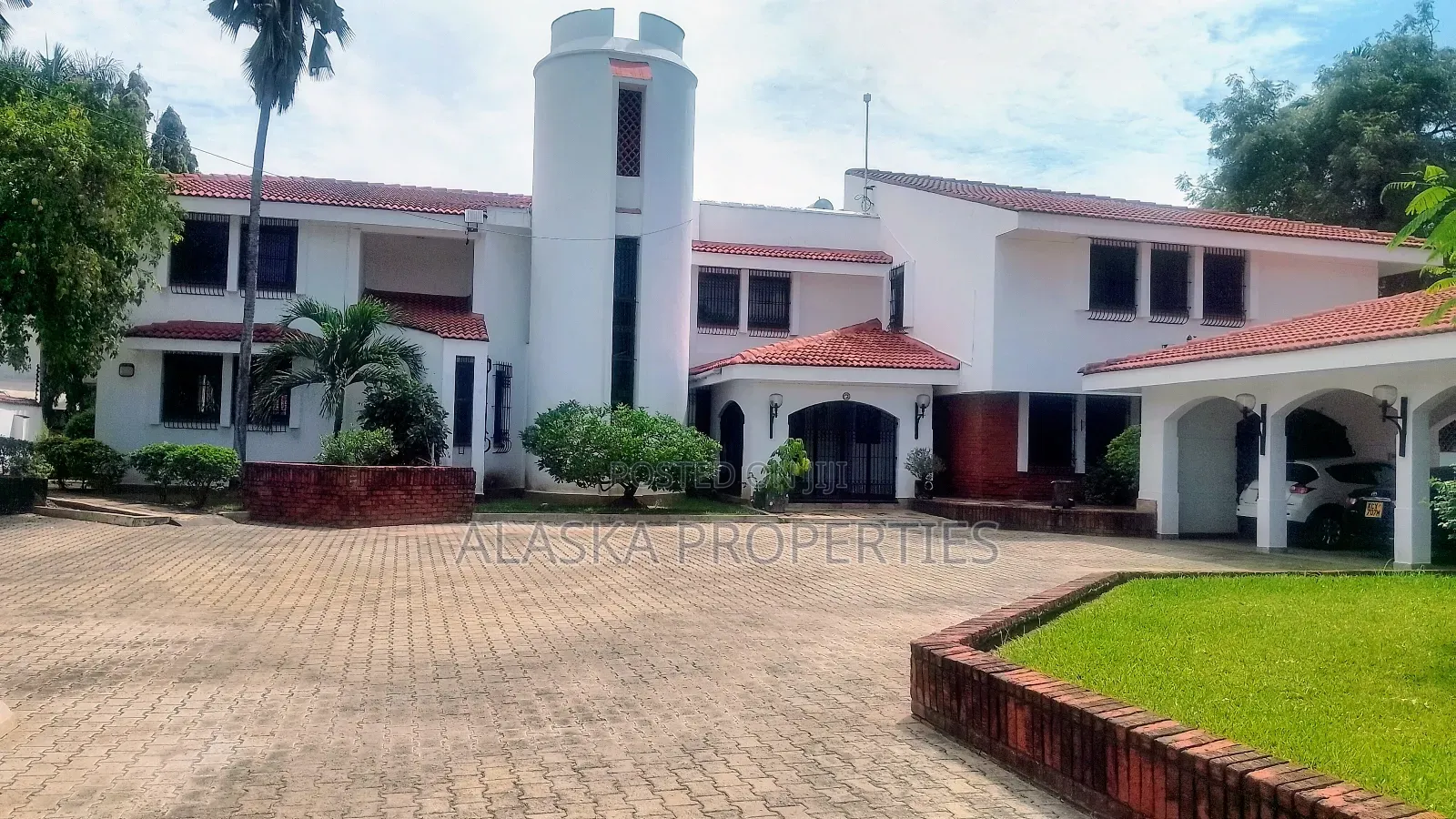 5bdrm Bungalow in Nyali Estate for sale