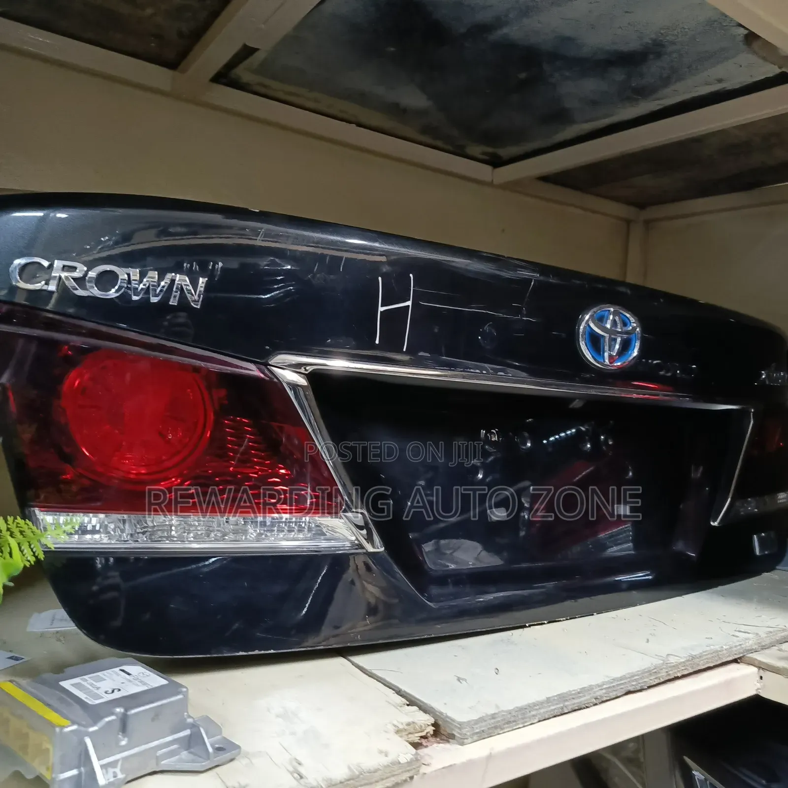 Crown New Athletee 2016 Boot(Tailgate).