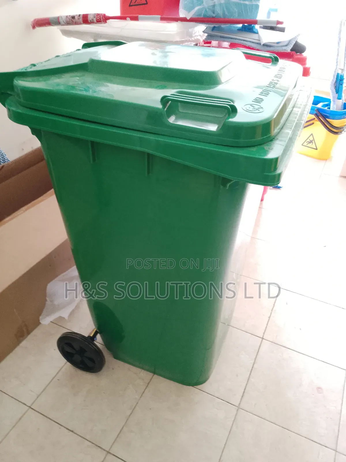 240 Litres Garbage/Trash Bin With Wheels