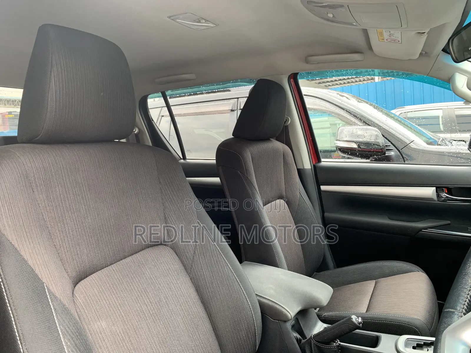 Toyota Hilux SR5 4x4 2016 Red