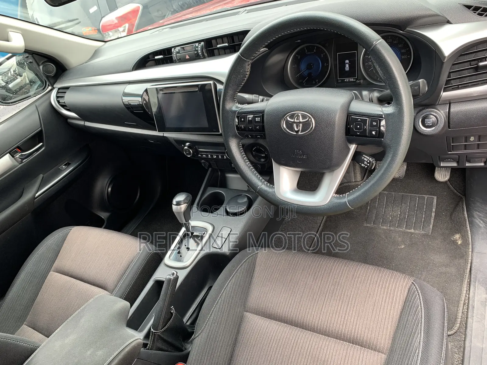 Toyota Hilux SR5 4x4 2016 Red