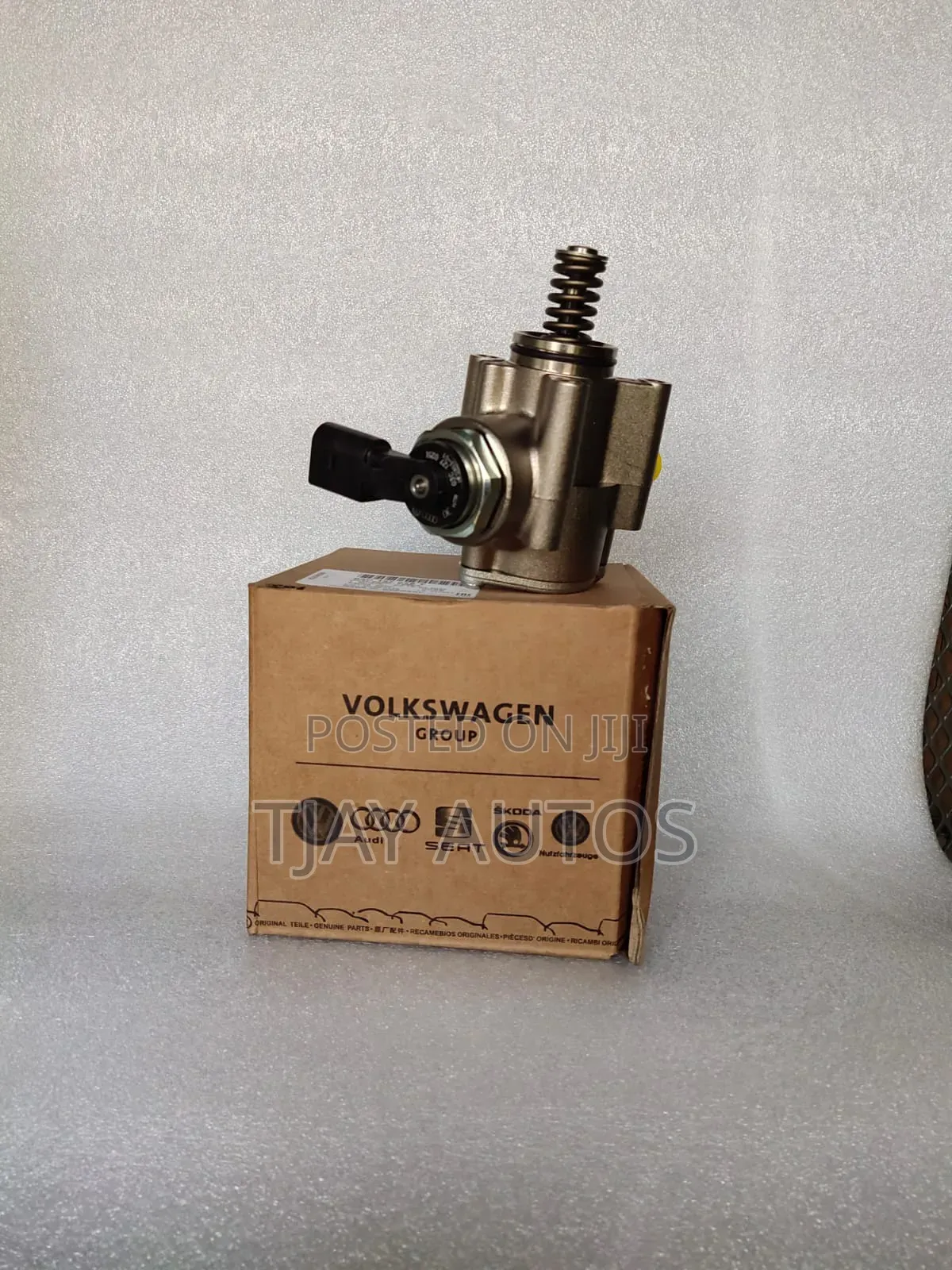 New Genuine High Pressure Fuel Pump for VW Golf 03C127025T