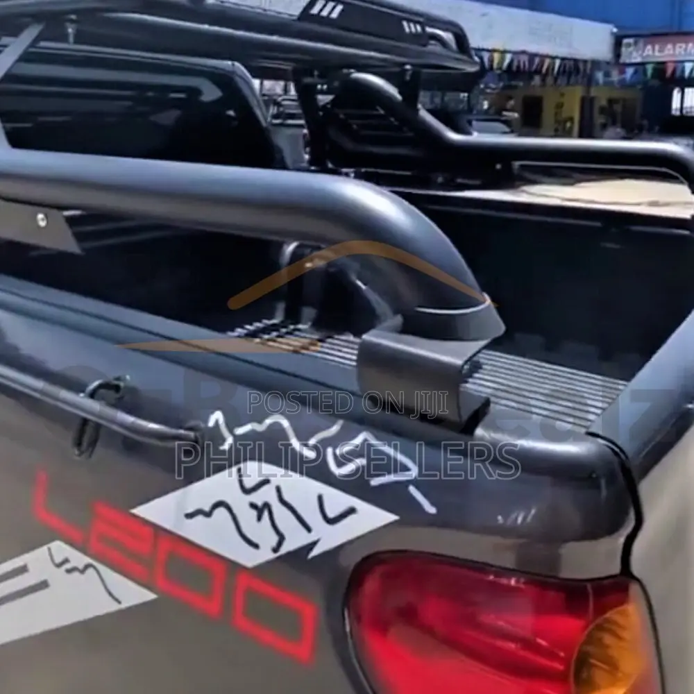 4x4 Sports Roll Bar Mounting Bracket