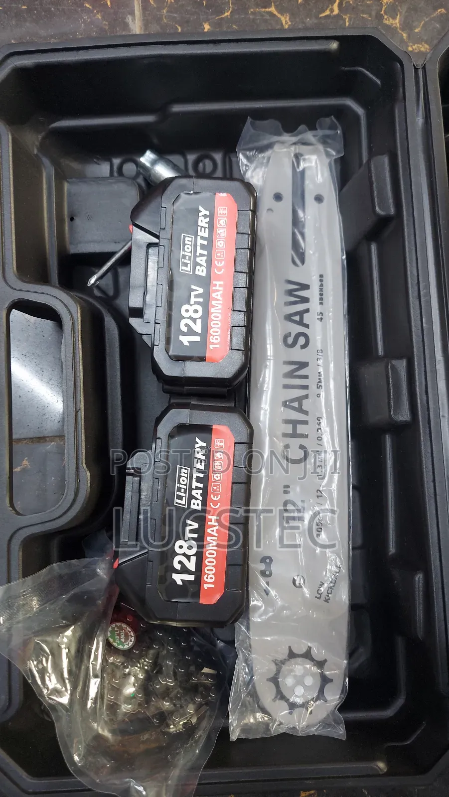 Lithium -Ion Cordless Powersaw