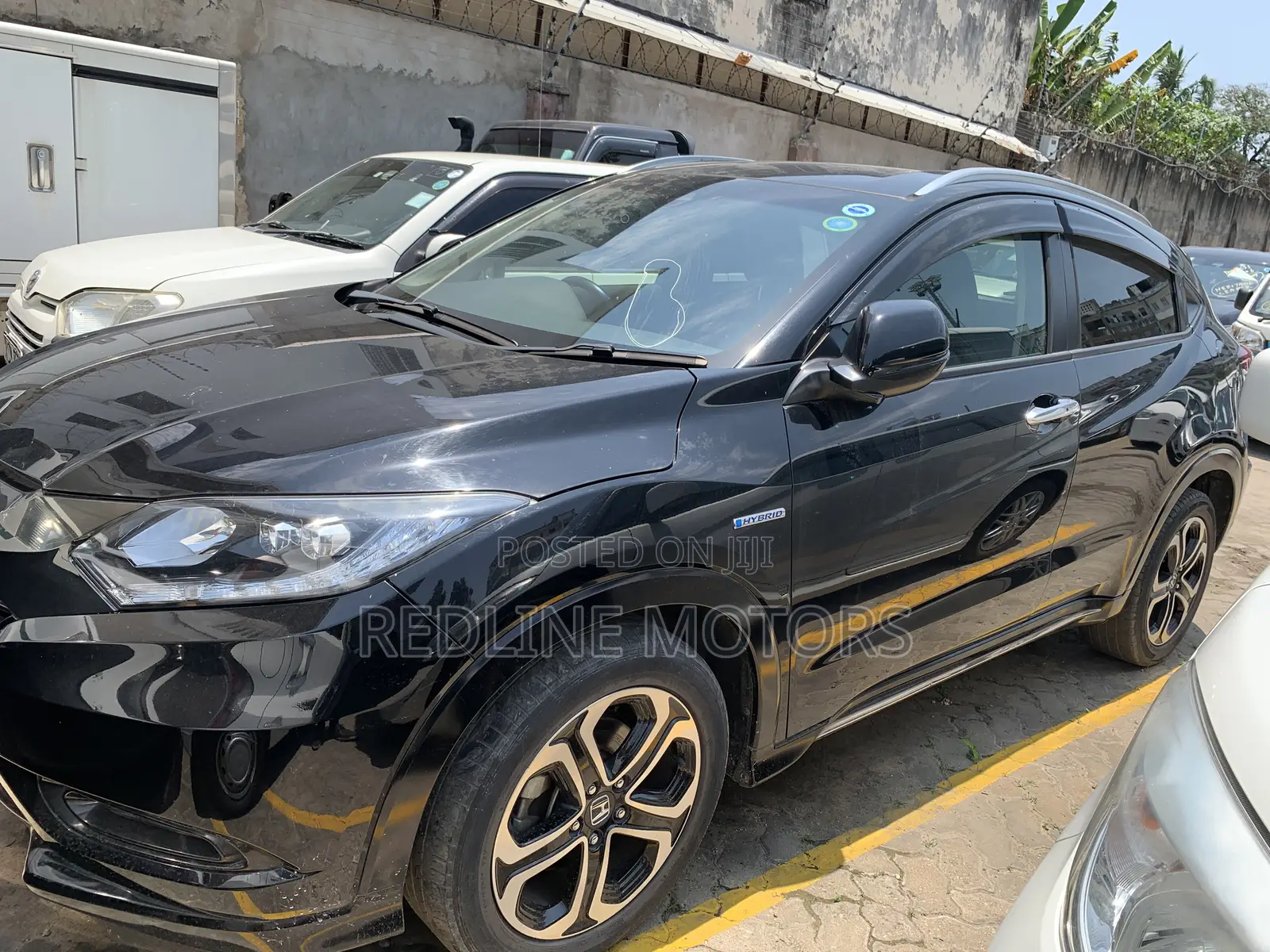 Honda Vezel 1.5 Hybrid 4WD 2017 Black