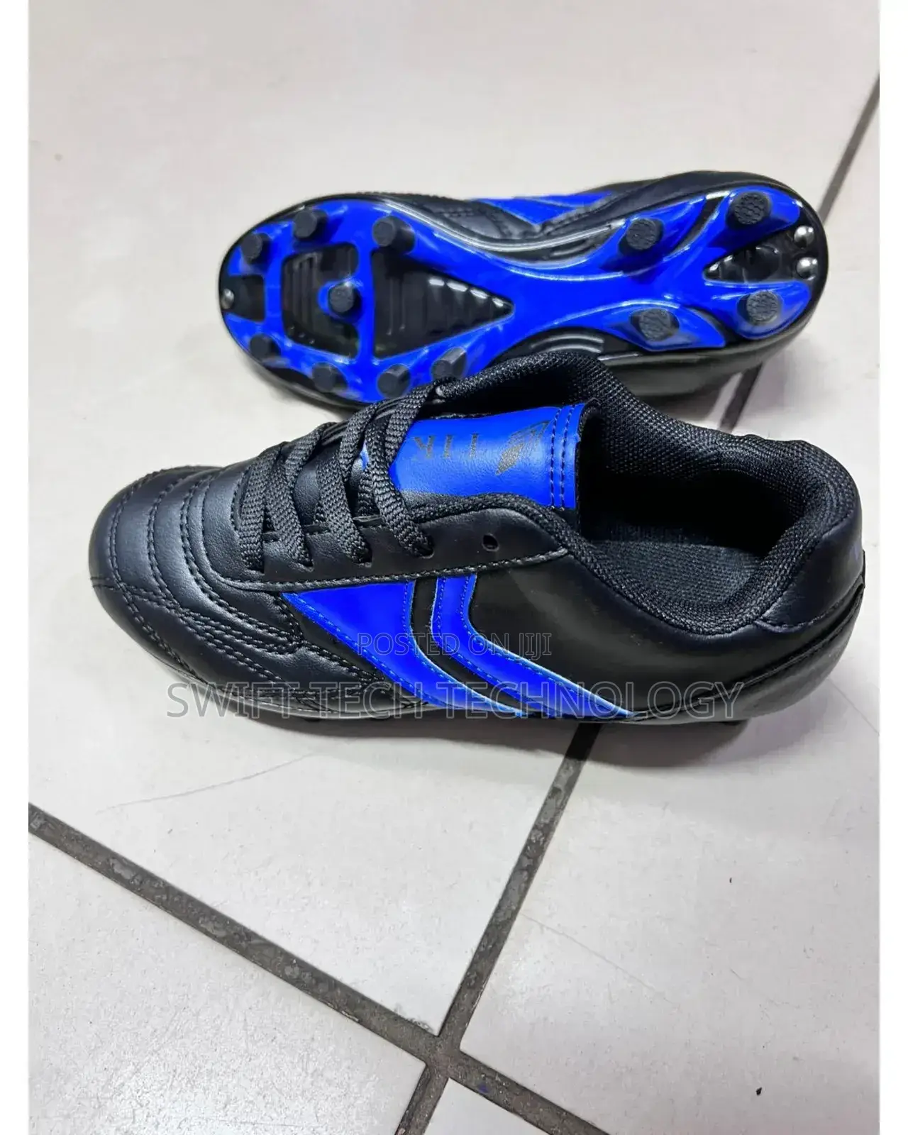 Kids Football Boots/ Sneakers for Football