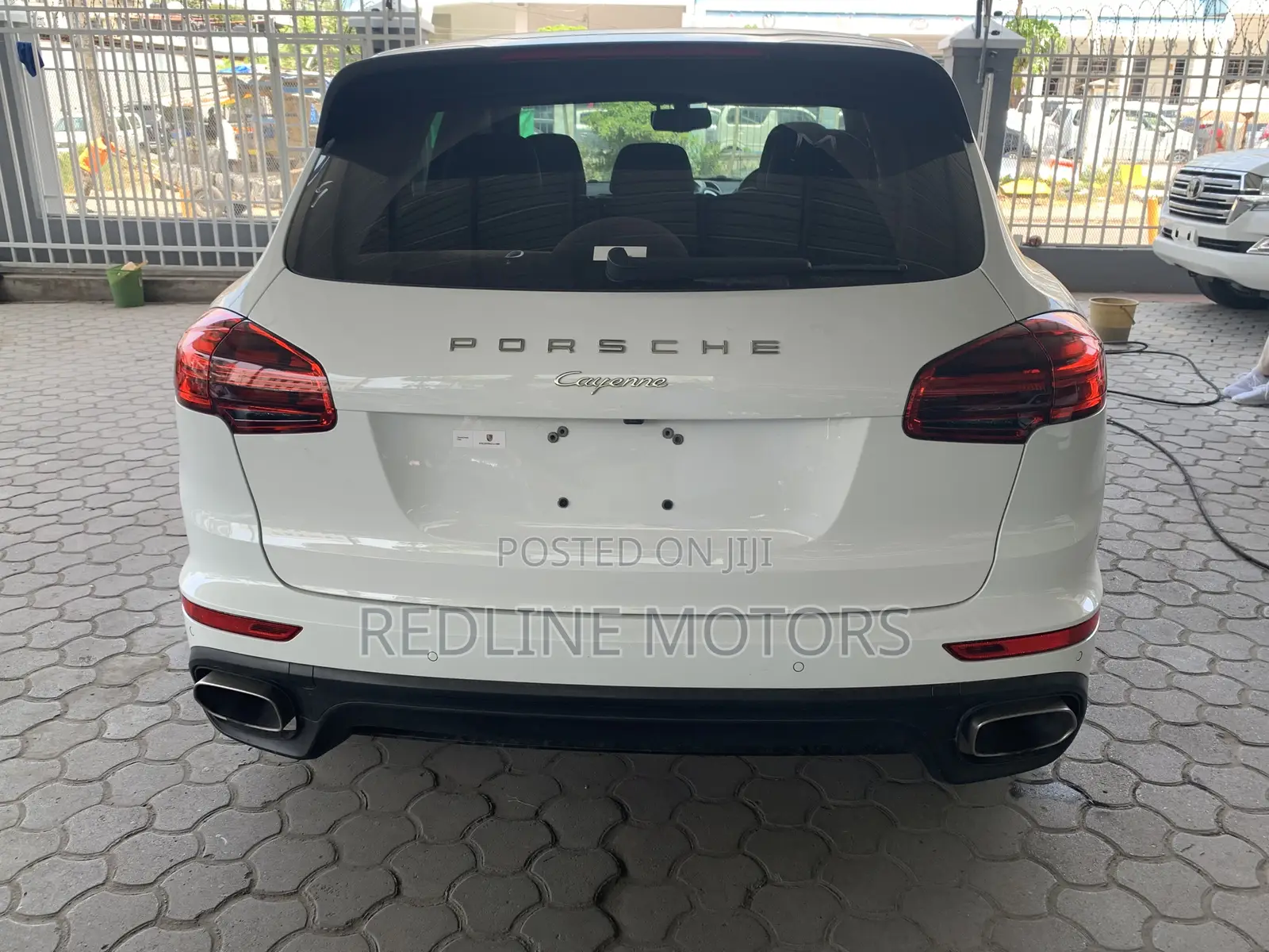 Porsche Cayenne Platinum Edition AWD 2017 White