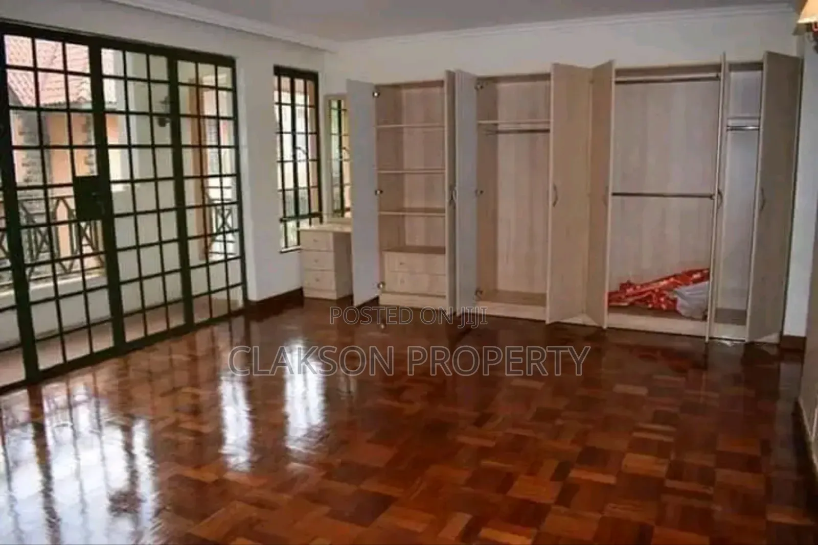 5bdrm Townhouse / Terrace in Riara Road, Kilimani for rent