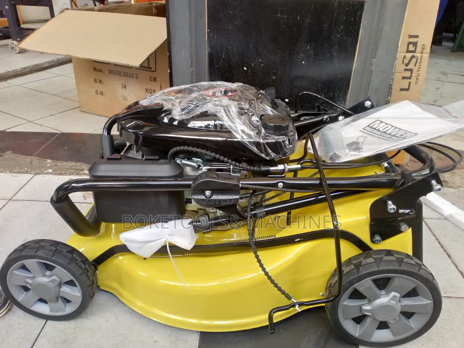 Wasp Lawnmower 21" Self Propelled 196CC