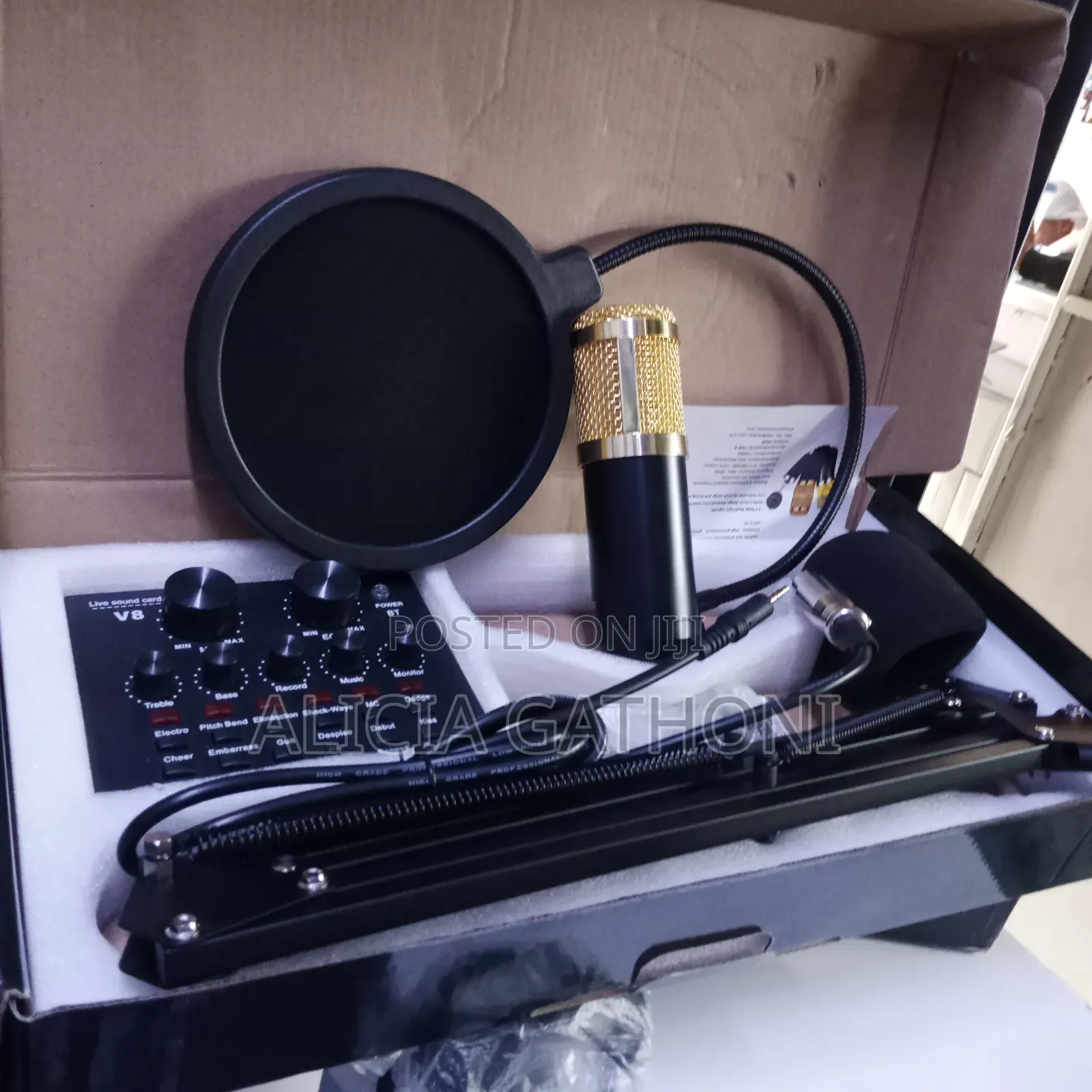 Professional Condenser Microphone With Sound Card