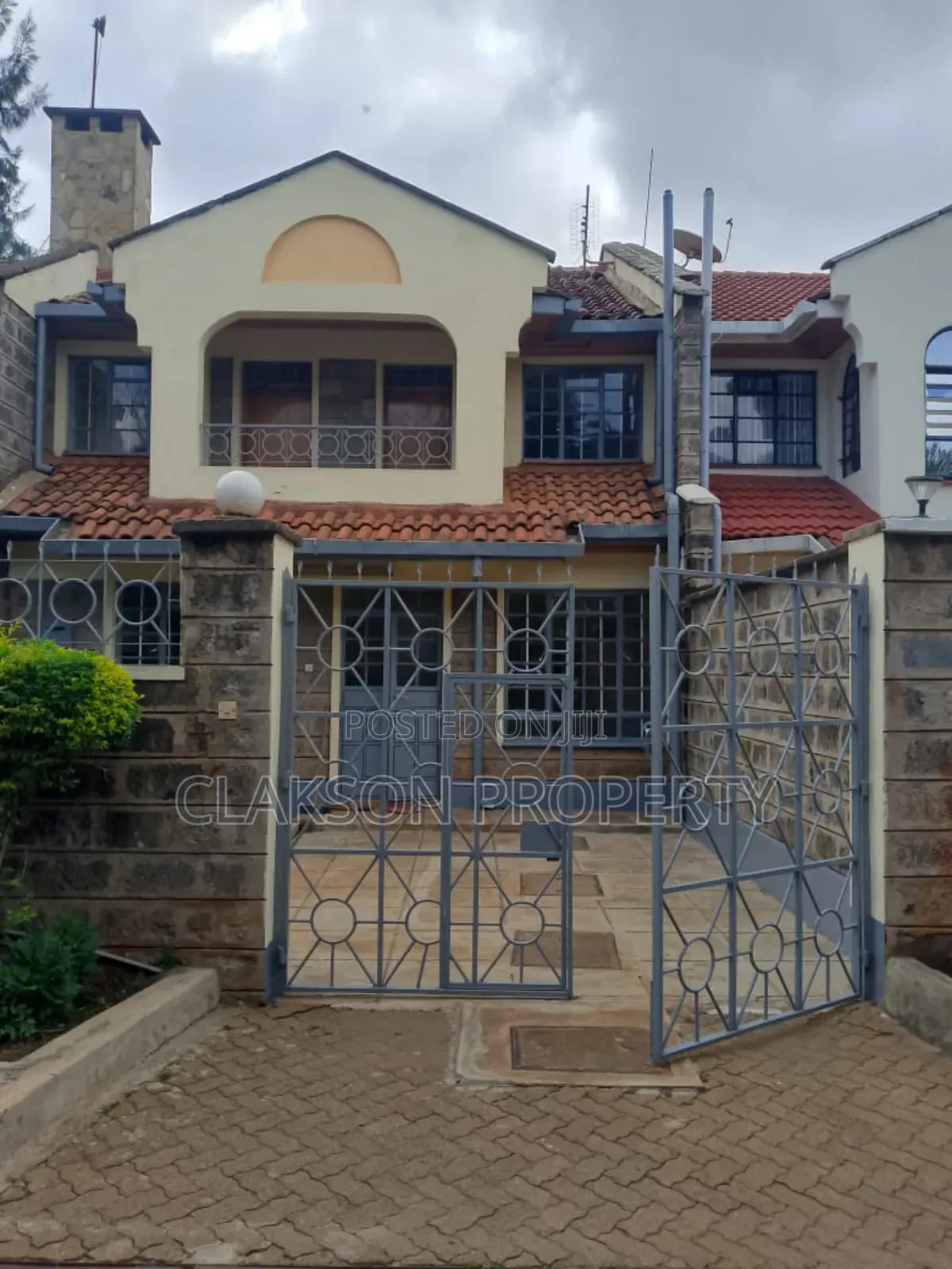 4bdrm Townhouse / Terrace in Naivasha Road, Dagoretti for rent