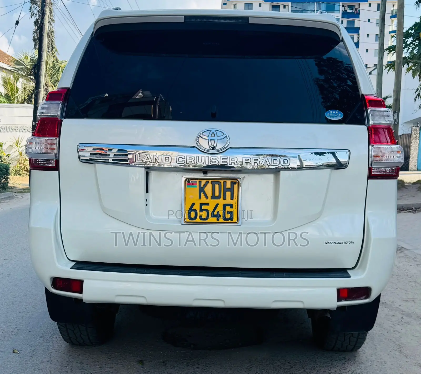 Toyota Land Cruiser Prado 2013 White
