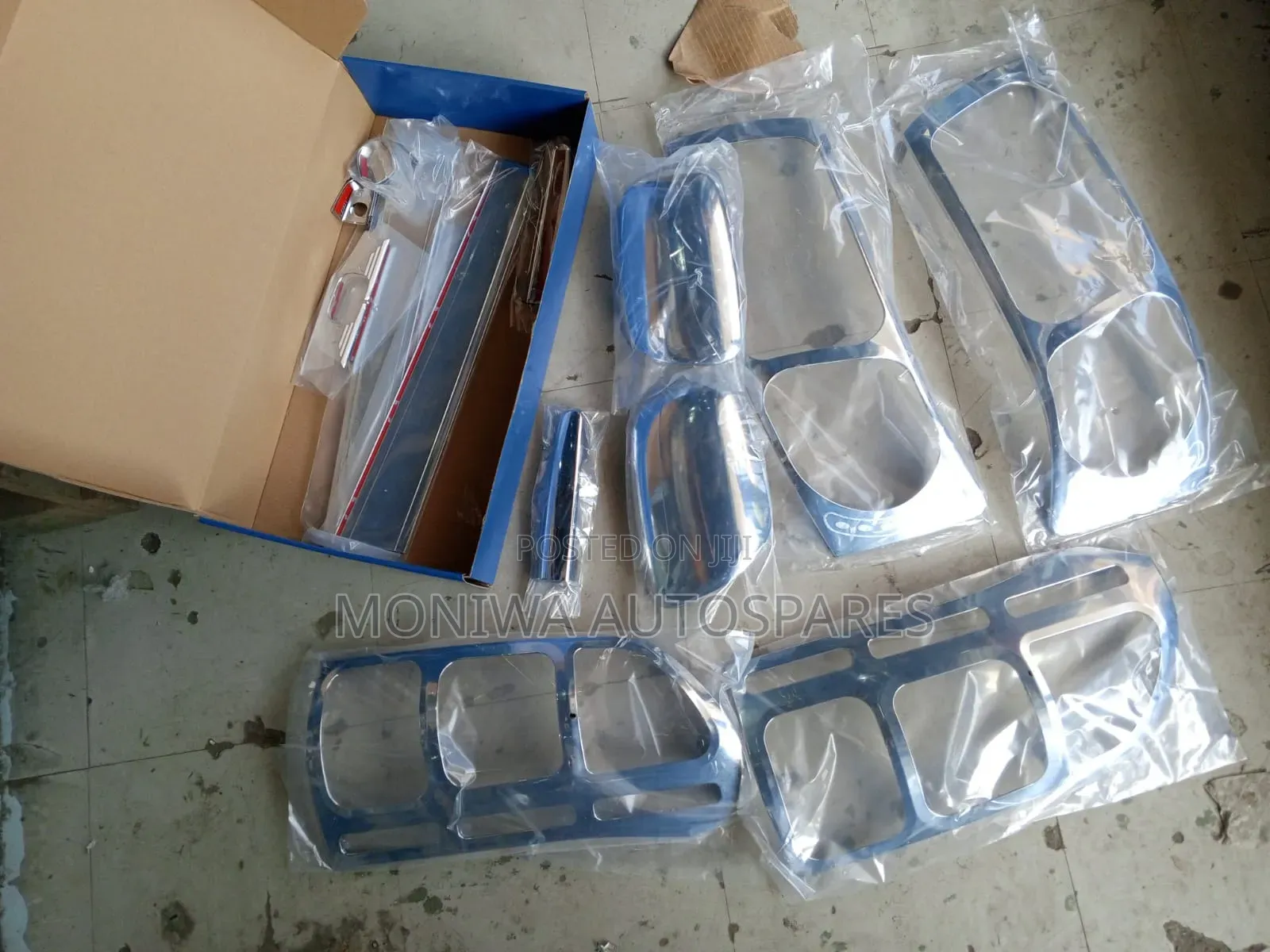 Chrome Kit Toyota Probox Old Model 2005
