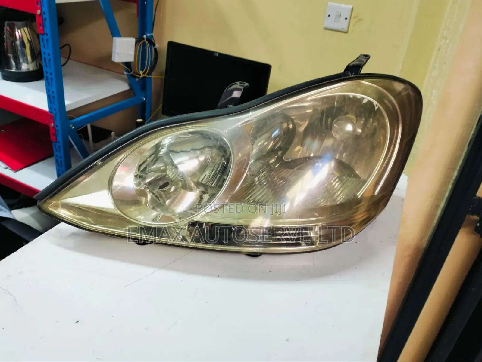 Headlight Toyota Ipsum 2006-2009 Non Xenon