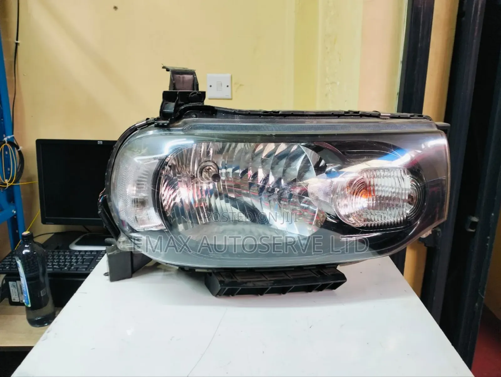 Headlight Nissan Cube Ex Japan
