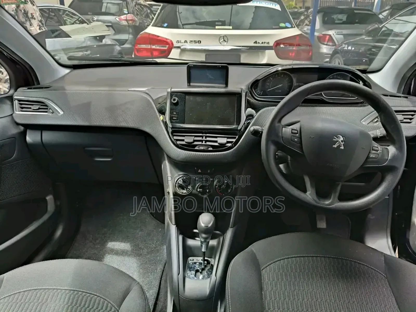 Peugeot 208 2018 Purple