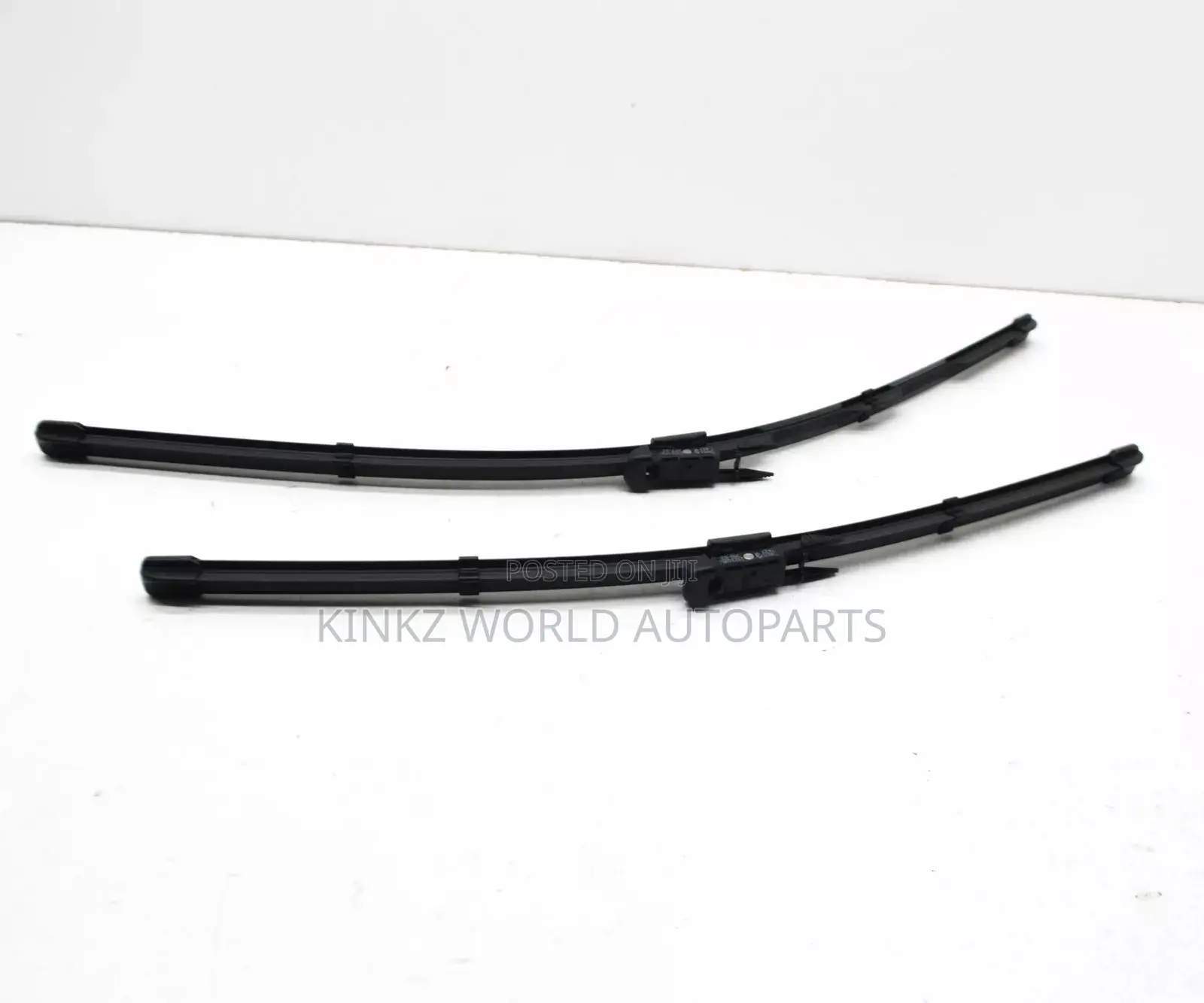 BMW Front Wiper Blade Set for G20 3 Series 61619478361