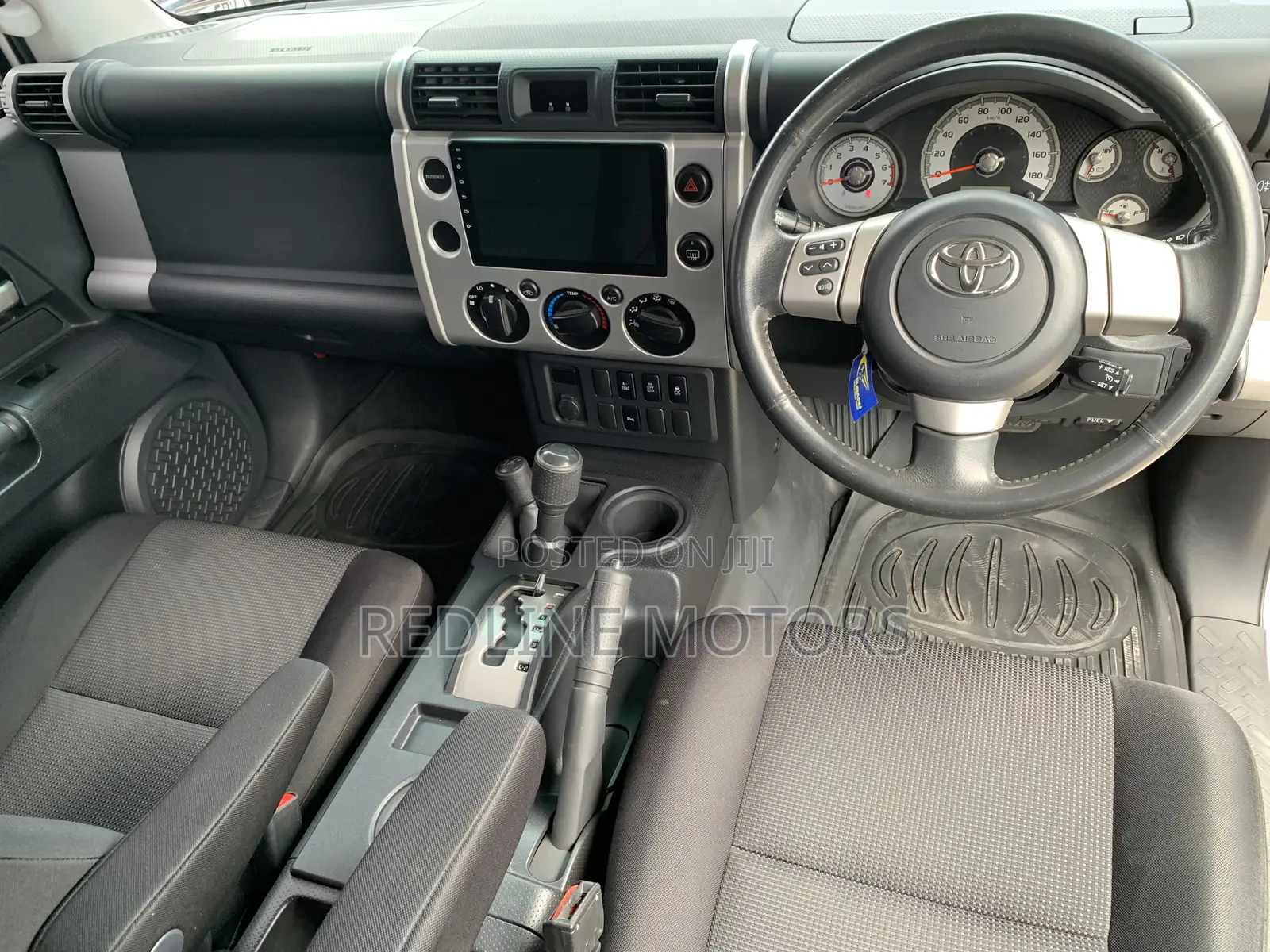 Toyota RAV4 LE 4dr SUV (2.5L 4cyl 6A) 2015 White