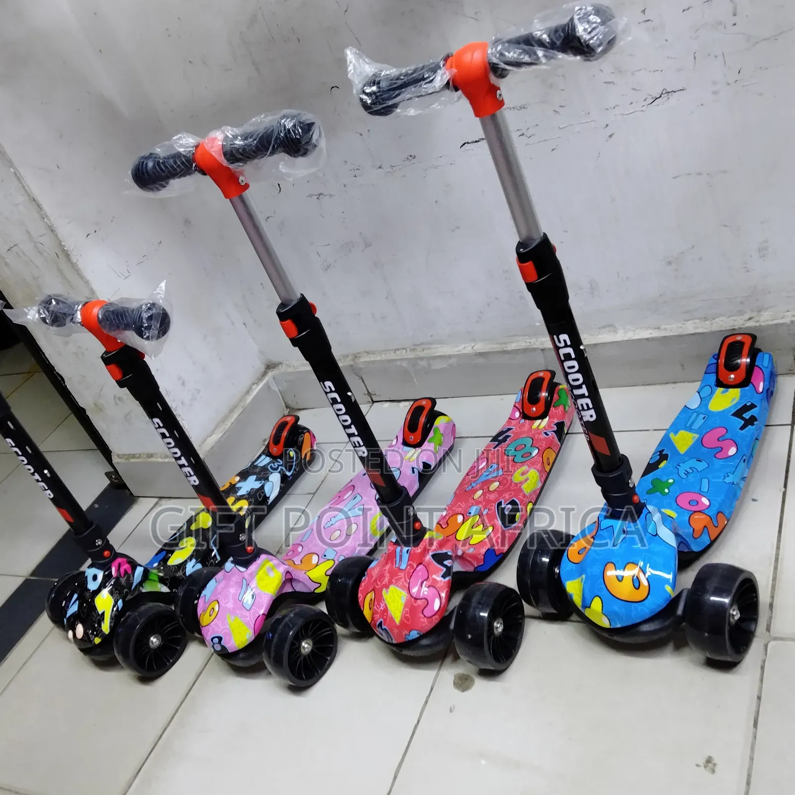 Foldable Adjustable Metallic Three Wheels Scooters for Kids