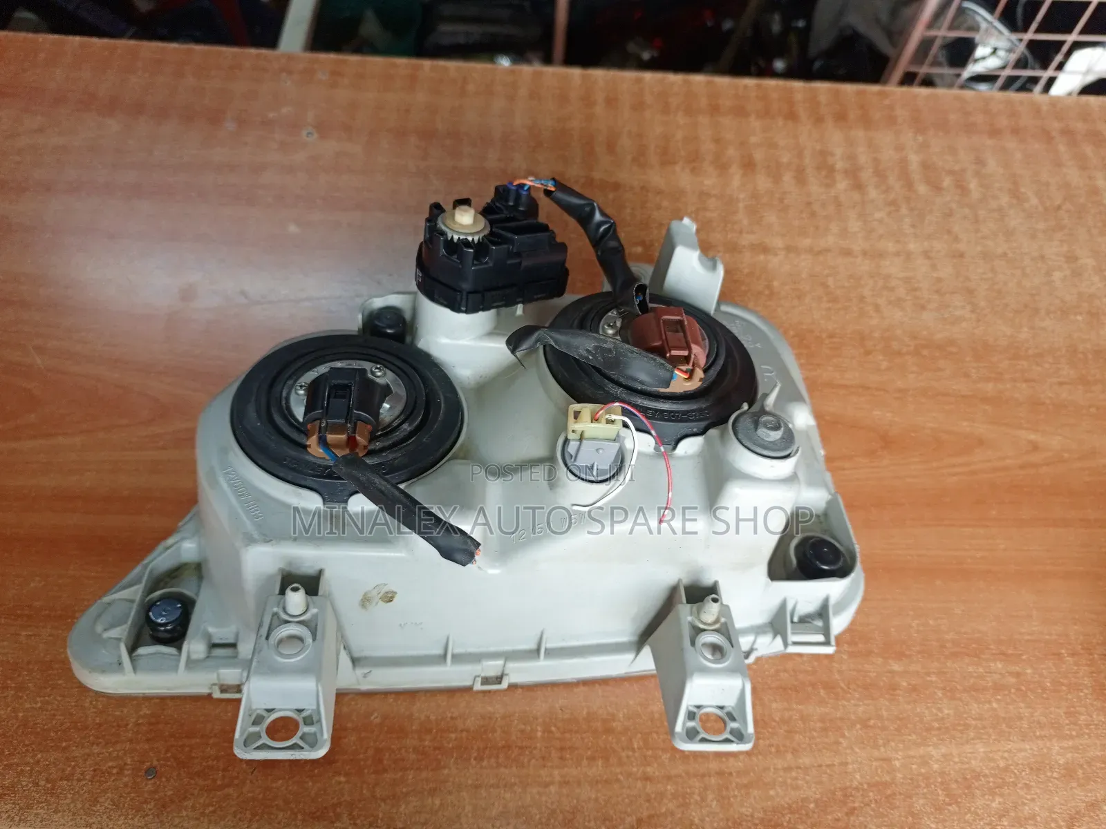 Headlight Daihatsu Terios Kid RHS Non