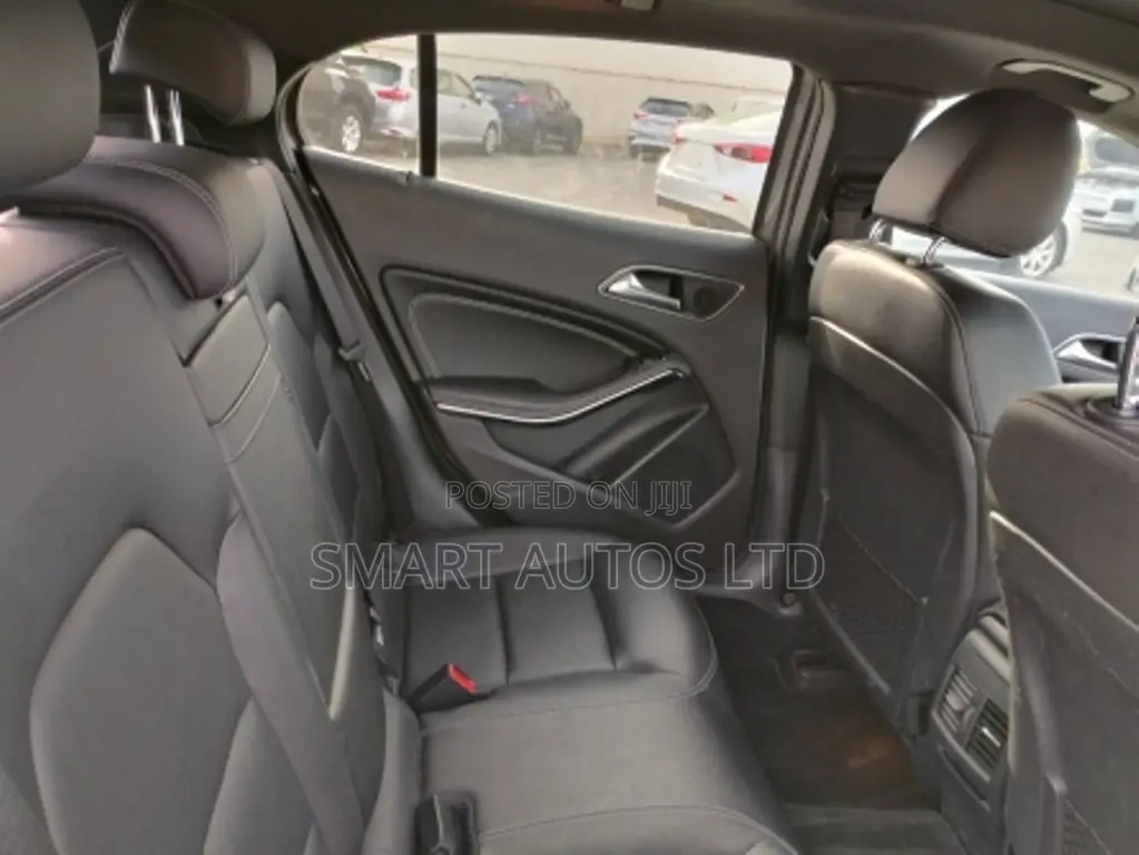 Mercedes-Benz GLA-Class 2017 Gray