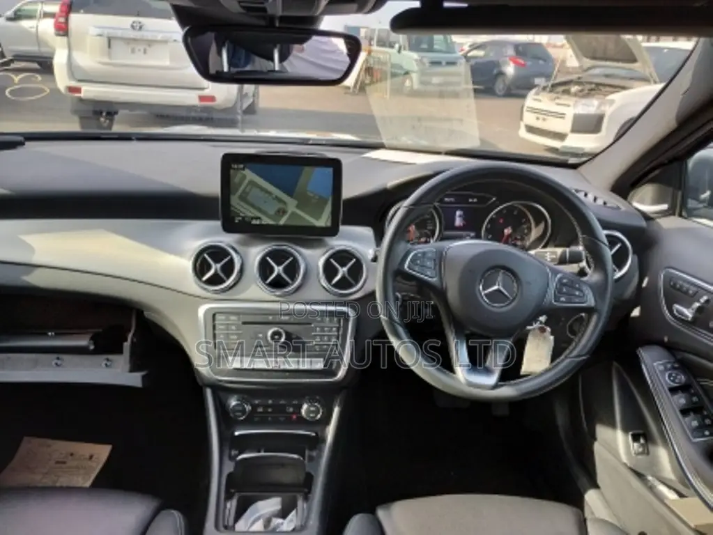 Mercedes-Benz GLA-Class 2017 Gray