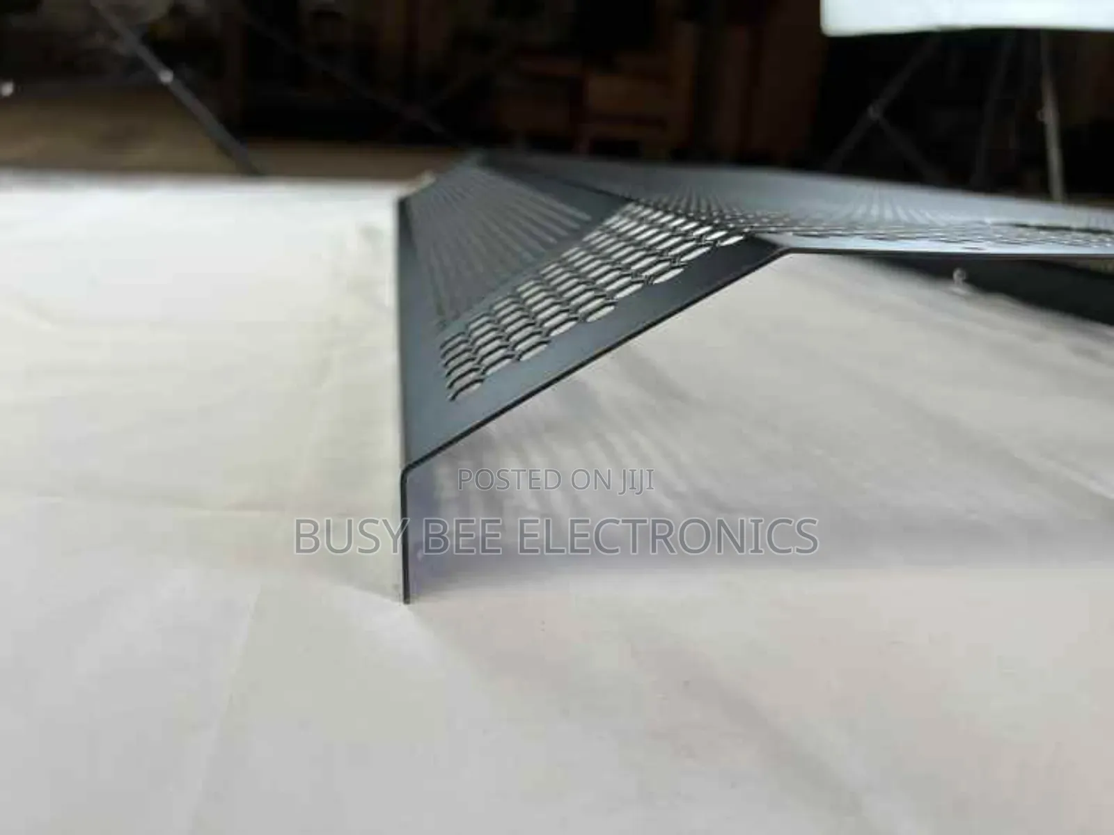 715 JBL Fitting Speaker Grill