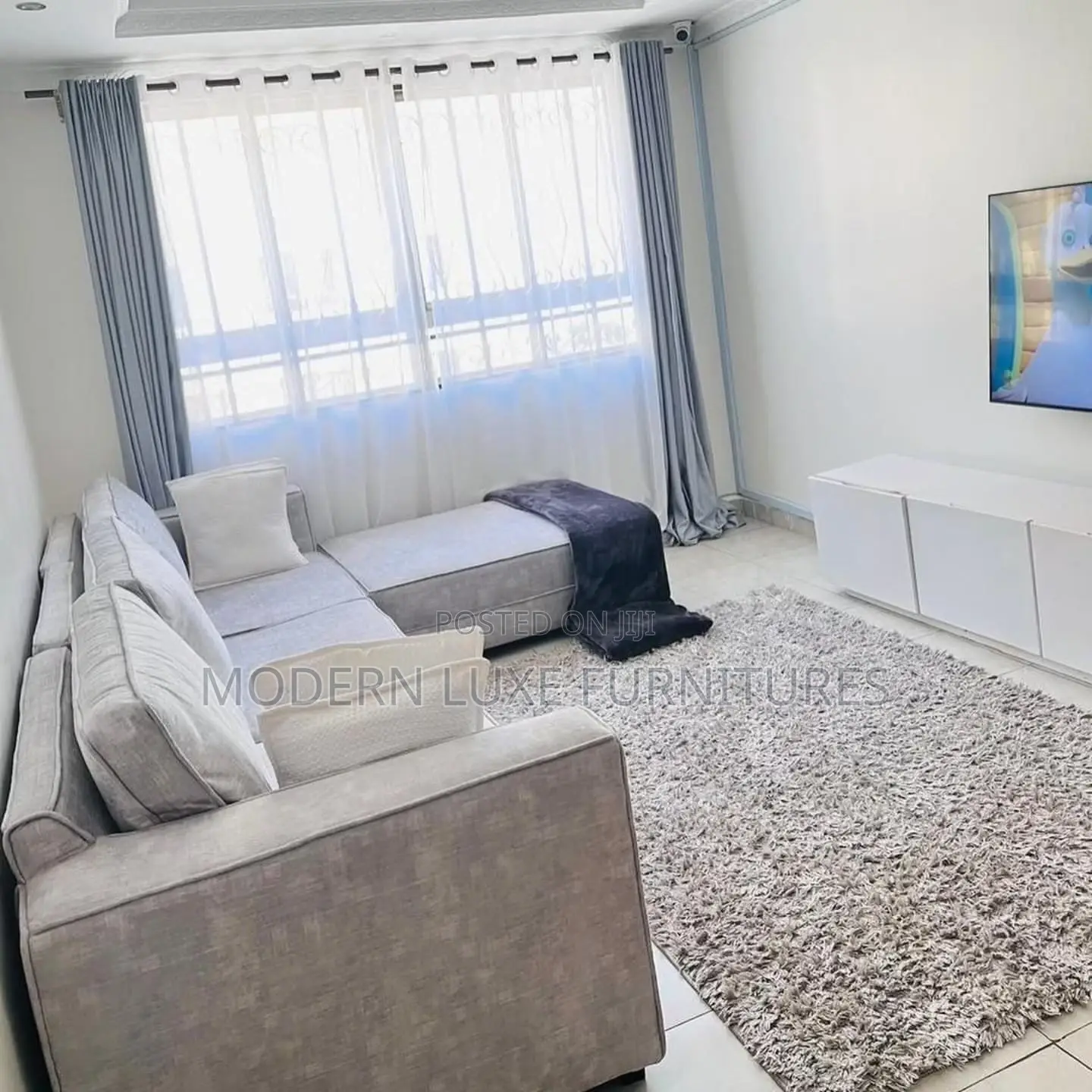 Classic Sectional Sofa