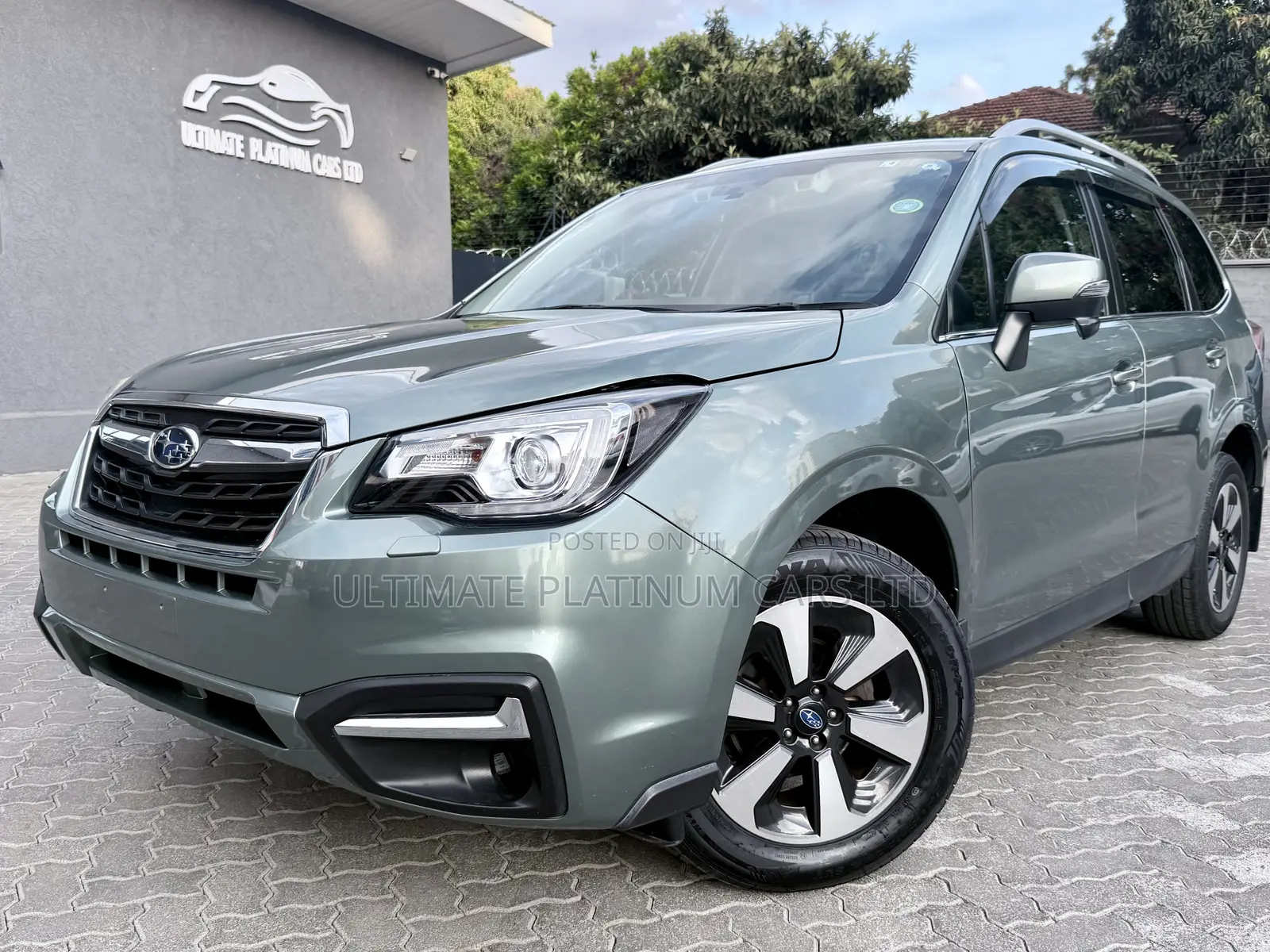 Subaru Forester 2.0XT Premium AWD 2017 Green