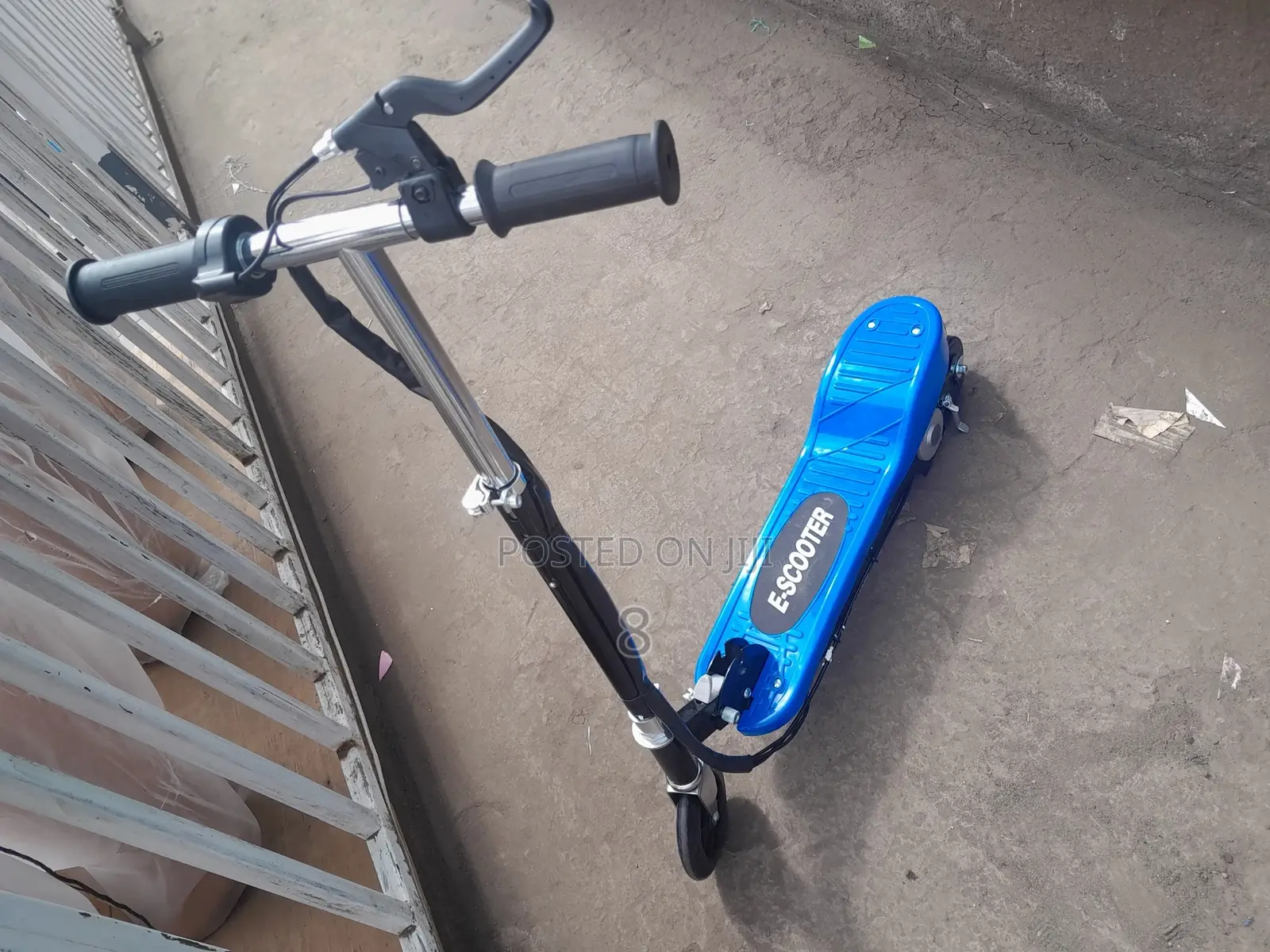 High-Performance Electric Scooter – Fun Efficient Ride!
