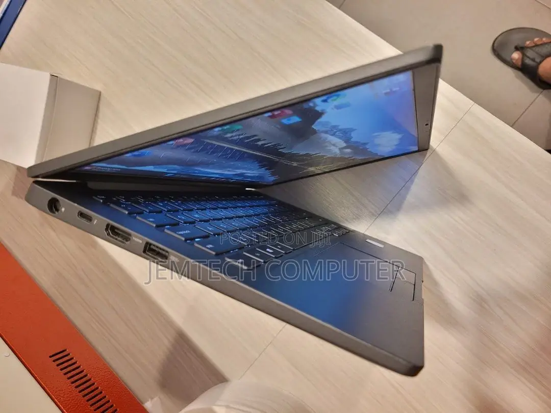 Laptop Dell Latitude 7400 16GB Intel Core I7 SSD 512GB