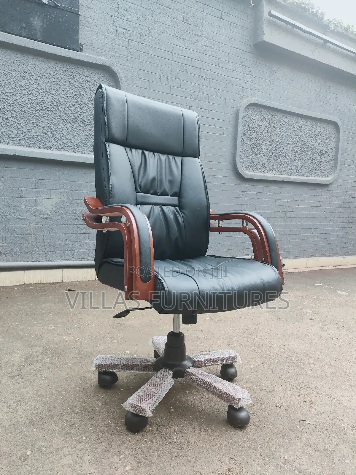 Executive Office Chair