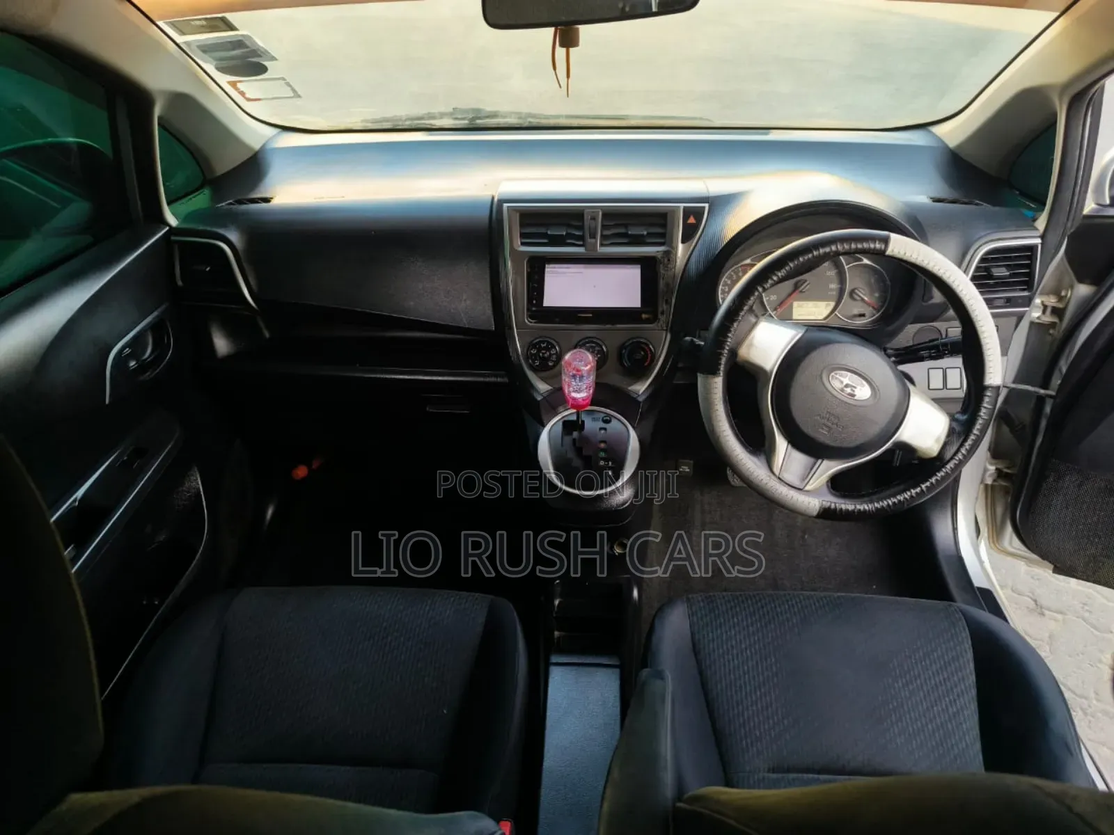 Toyota Ractis 2011 Silver