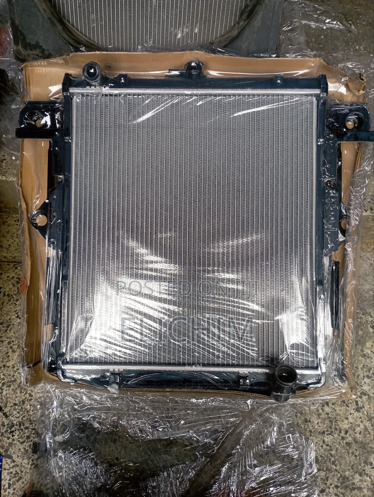 Land Cruiser 79 Radiator