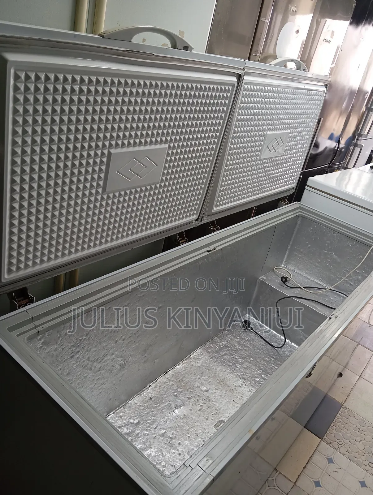 Ramtons Double Door Deep Freezer