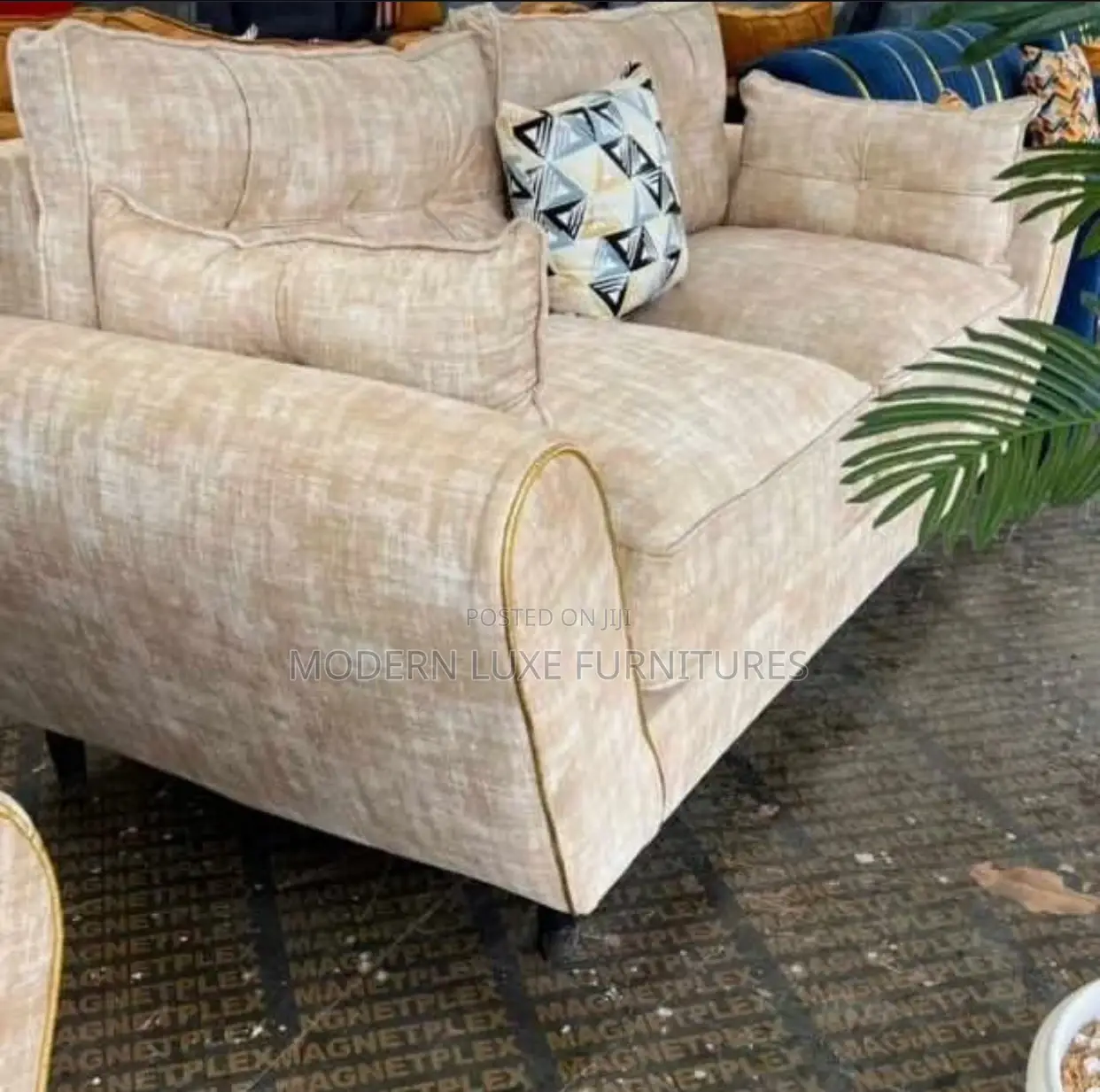 New,Modern And Classy 3 Seater Sofa/3 Seater Sofa