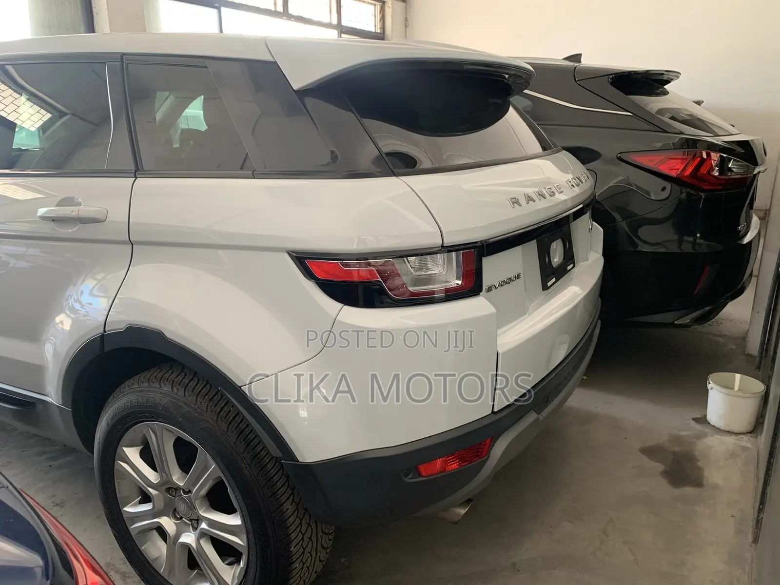 Land Rover Range Rover Evoque SE 4x4 5-Door 2017 White