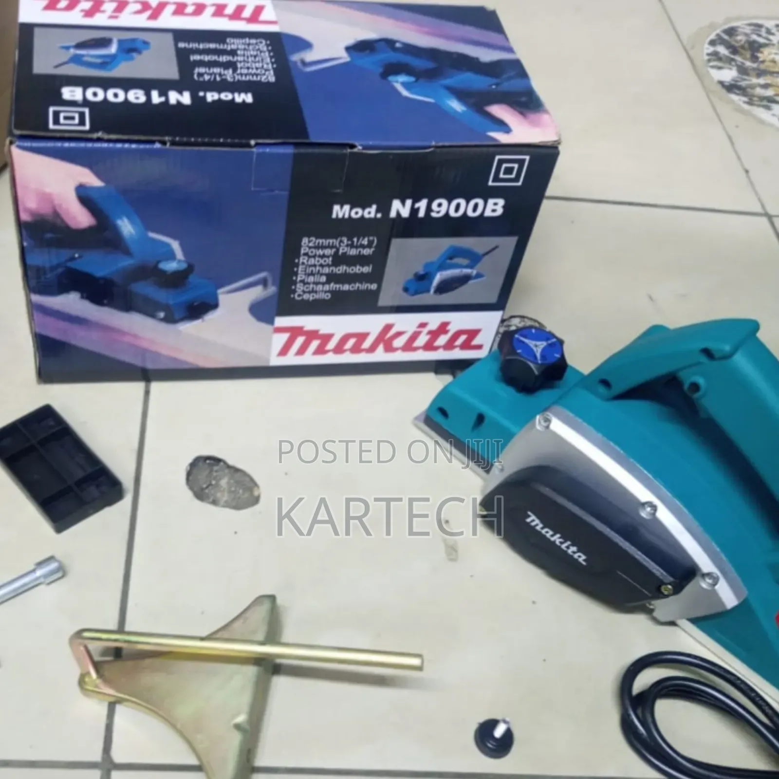 Makita 680watts Electric Planner With Gauge N1900B