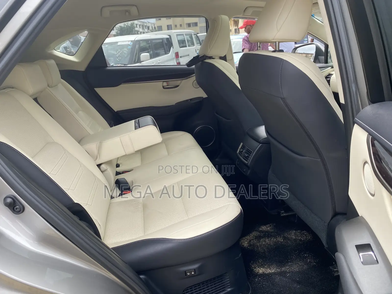 Lexus NX 300h Base 4x4 (2.5L 4cyl 2A) 2018 Silver