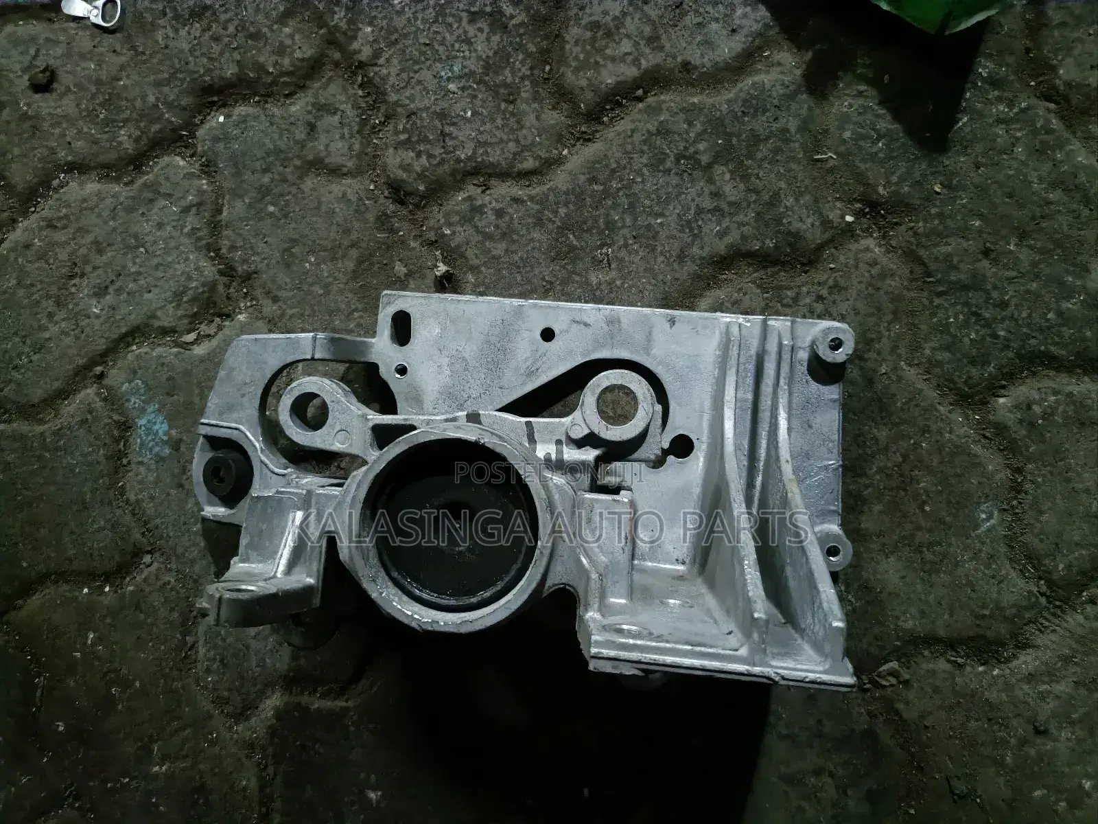 Nissan X-Trail T32 Gearbox Mounting