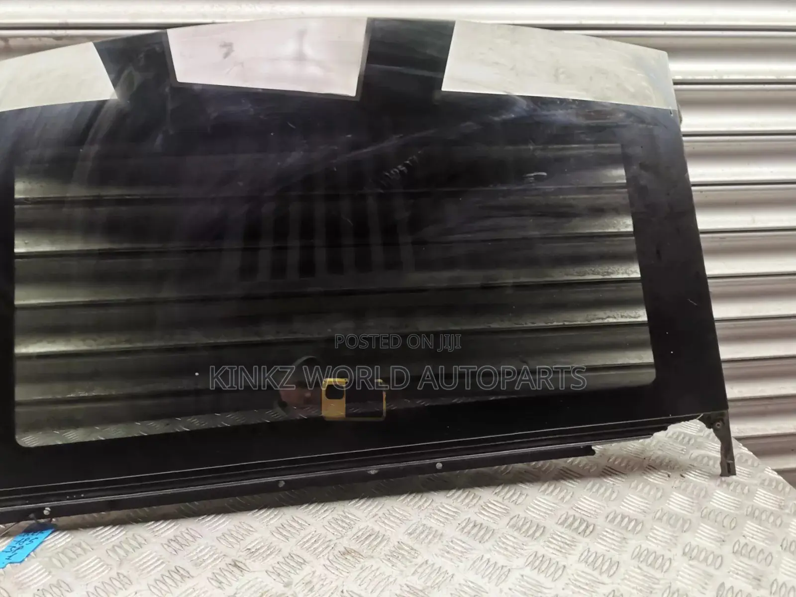 Land Rover Freelander 2 Panoramic Sun Roof Rear Glass 2011-1