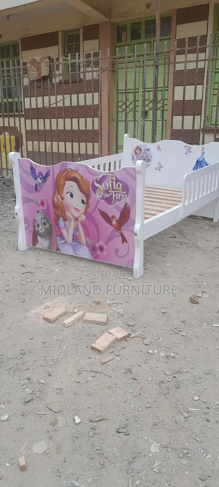 Bed for Girls With Cartoon