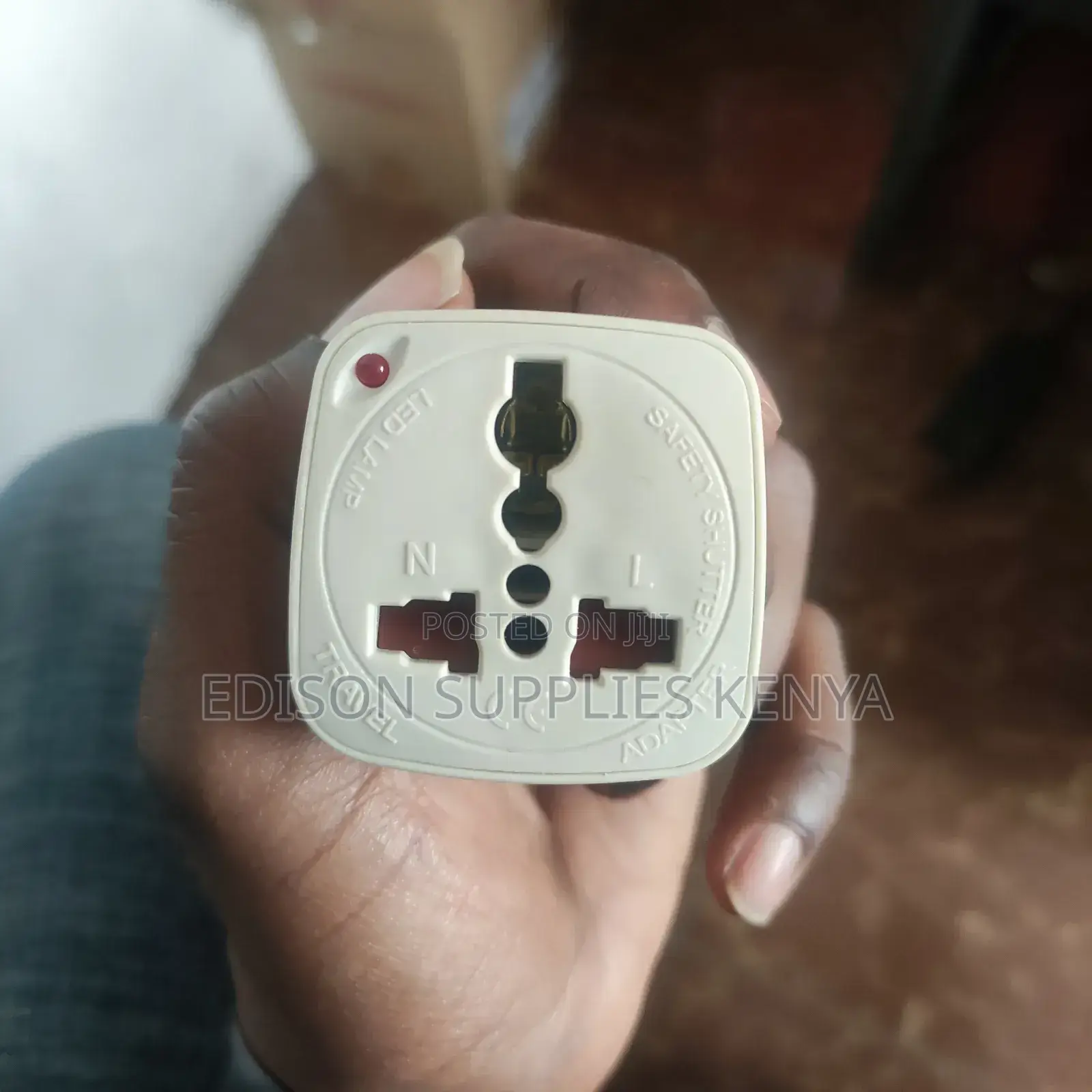 Travel Adaptor With Indicator 13amps Universal Plug Adapter