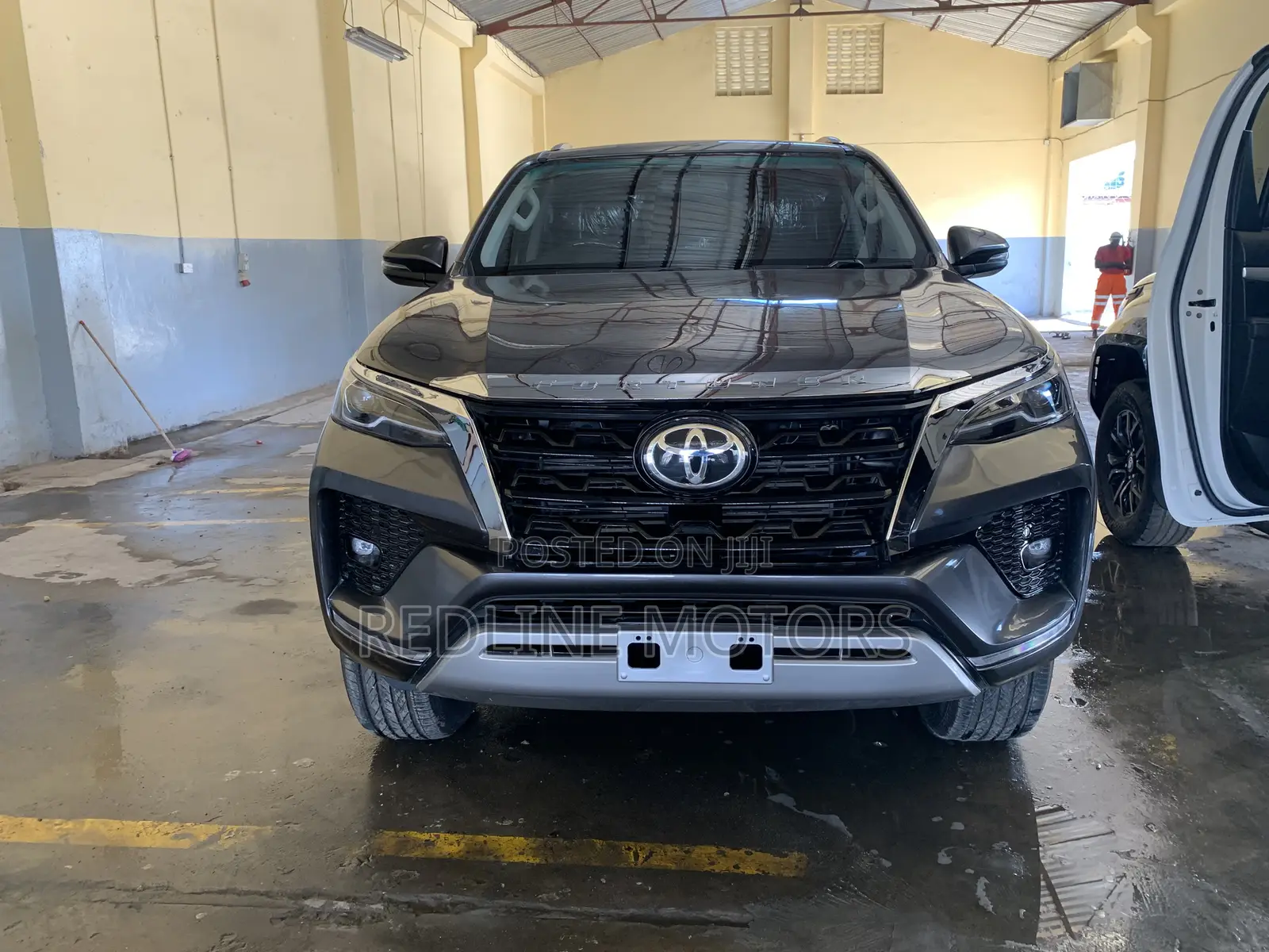 Toyota Fortuner 2.8 D AWD 2018 Gray