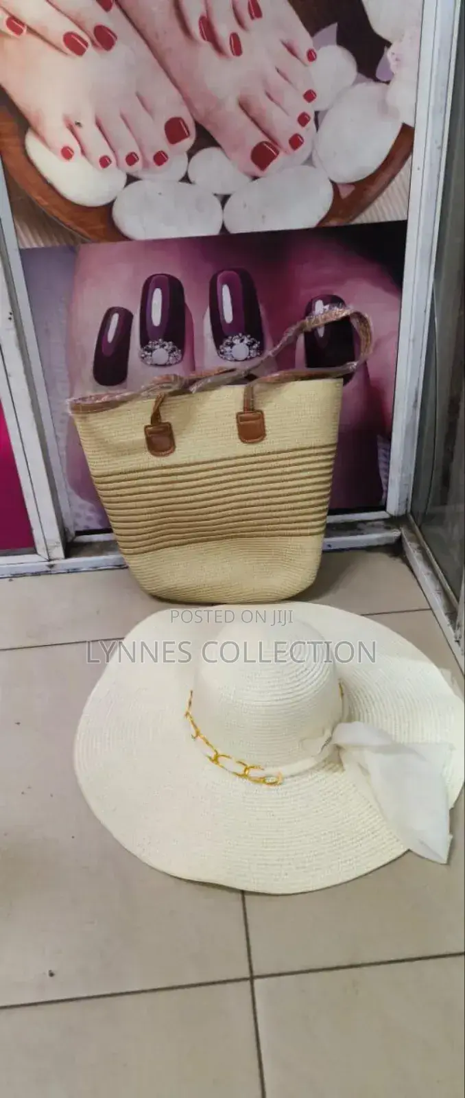 Kiondo Set Comes With a Matching Hat