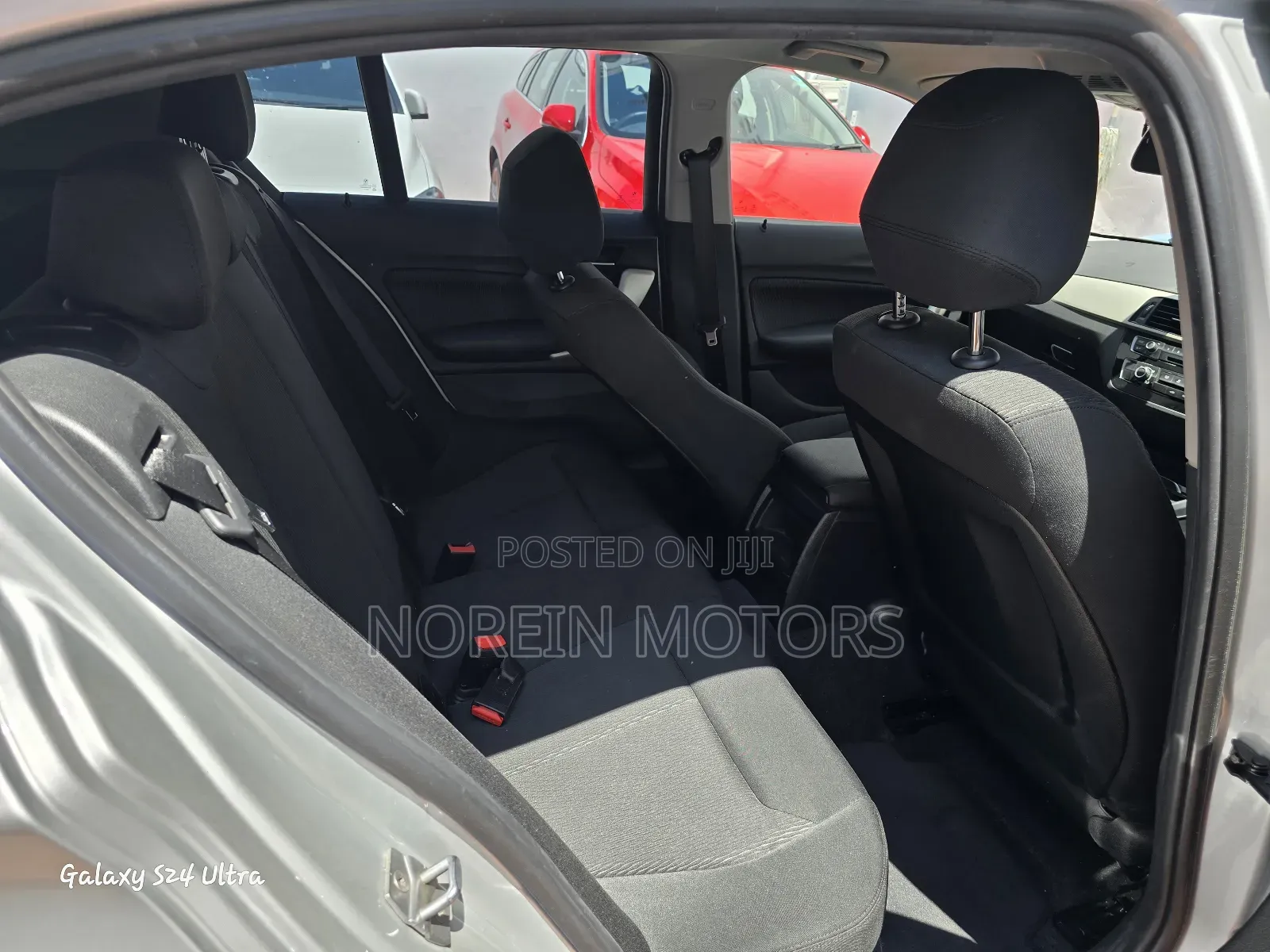BMW 118i 2018 Silver