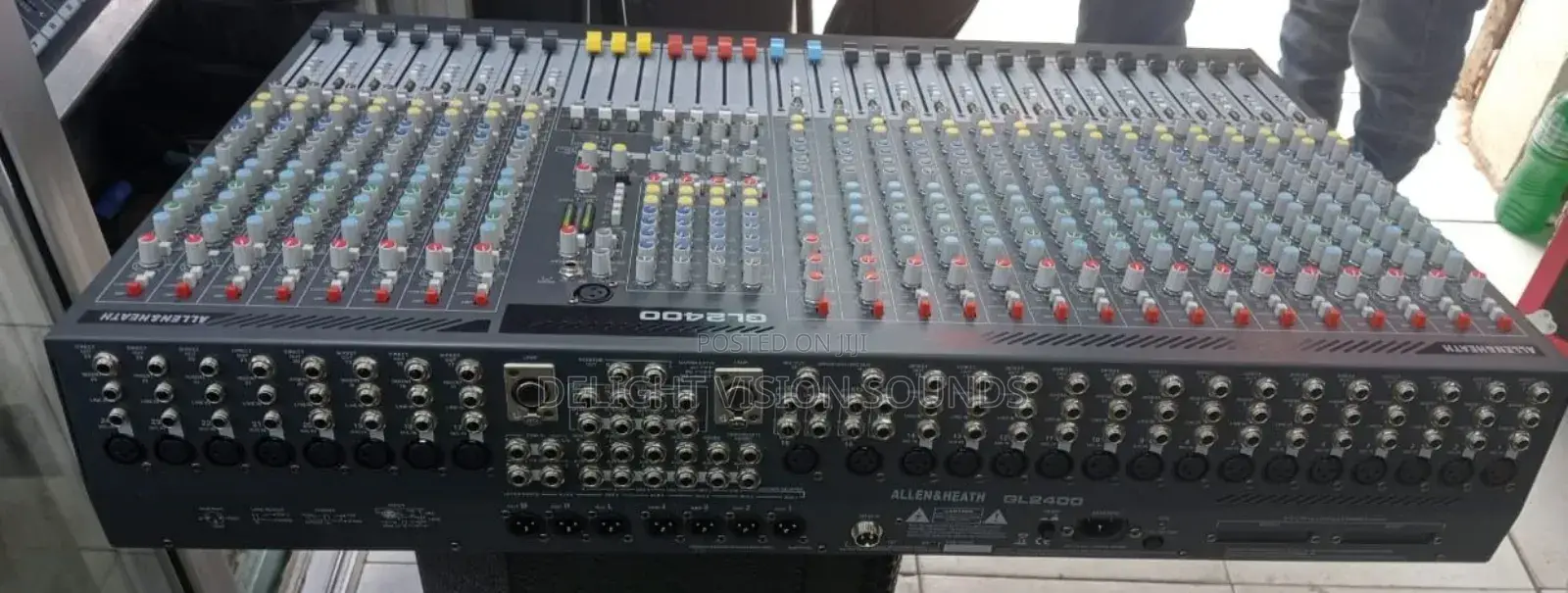 Allen Heath GL2400 Mixer 24CH