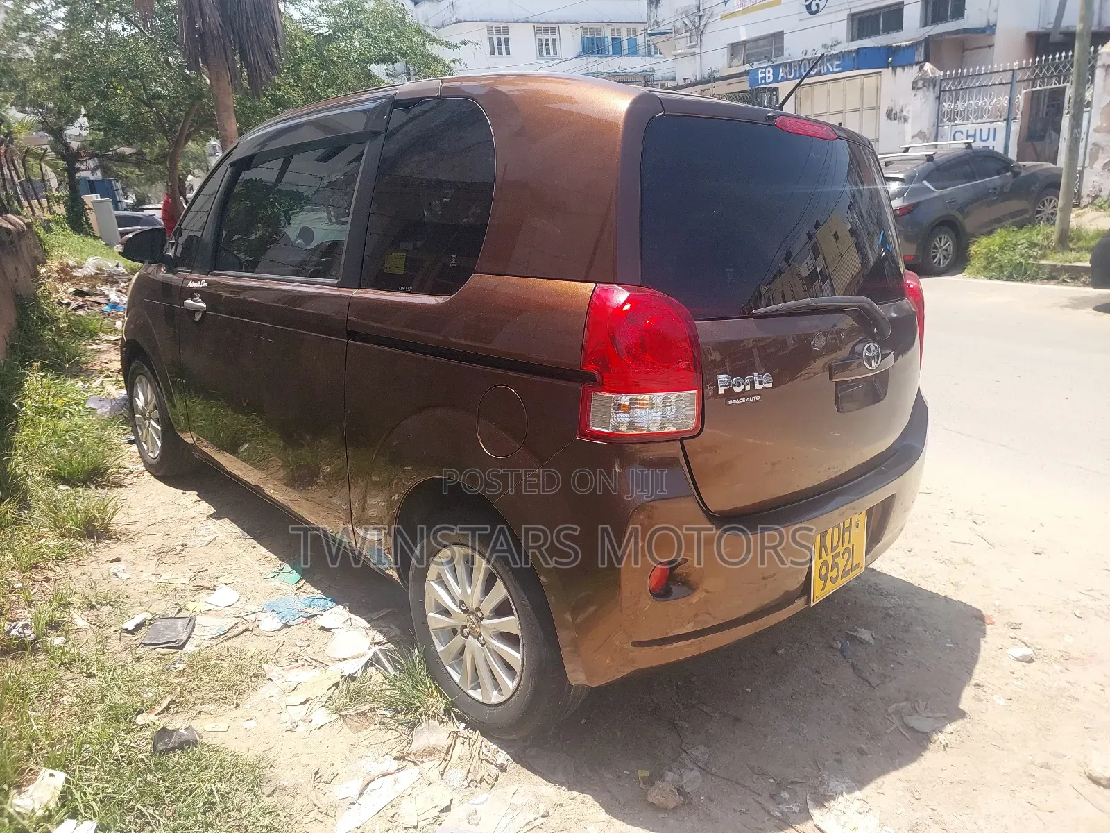 Toyota Porte 1.5 AWD 2015 Brown